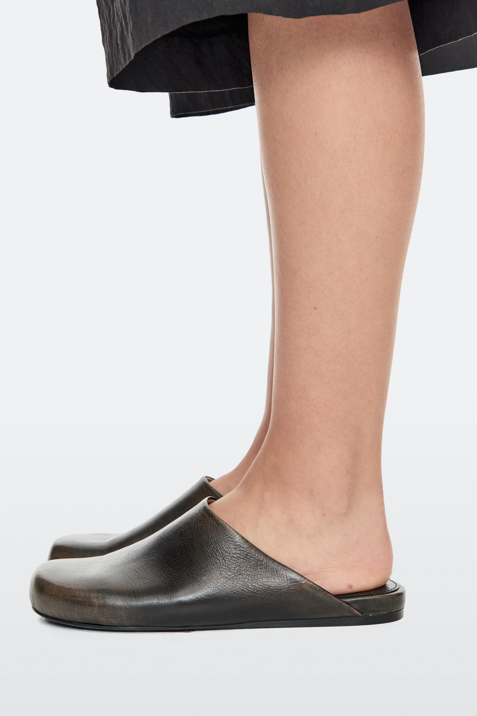 Sabot à talon ouvert en cuir